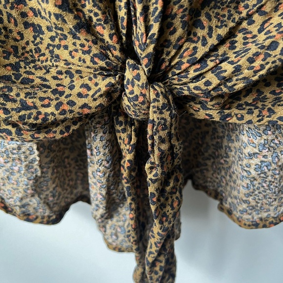 FREE PEOPLE Celia Leopard Top Blouse Lightweight Baggy Mobwife‎ Feminine Tie S - Picture 4 of 8
